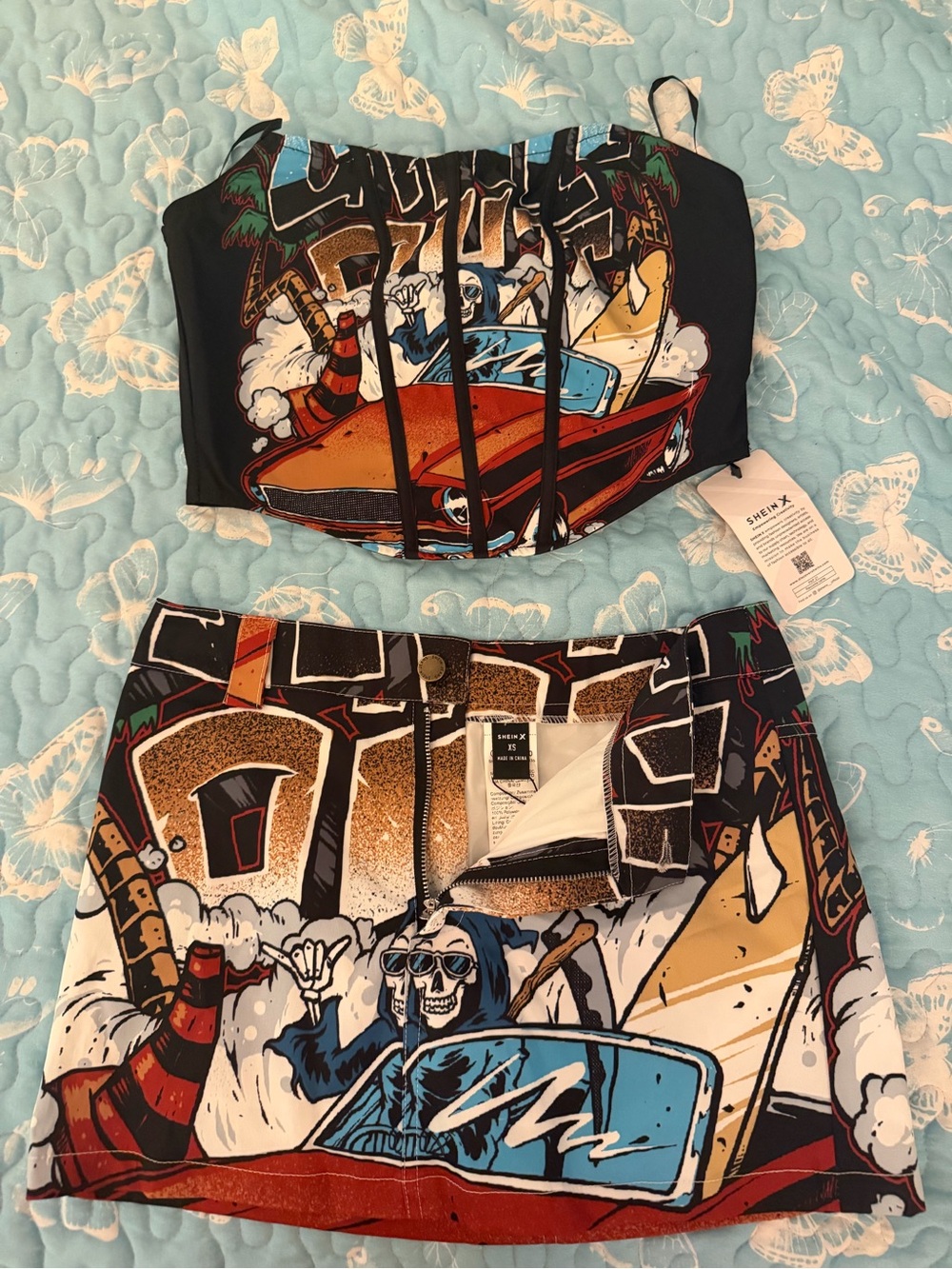 SHEIN Black Mini Skirt and Crop Top Set with Multicolor Skate Graphic